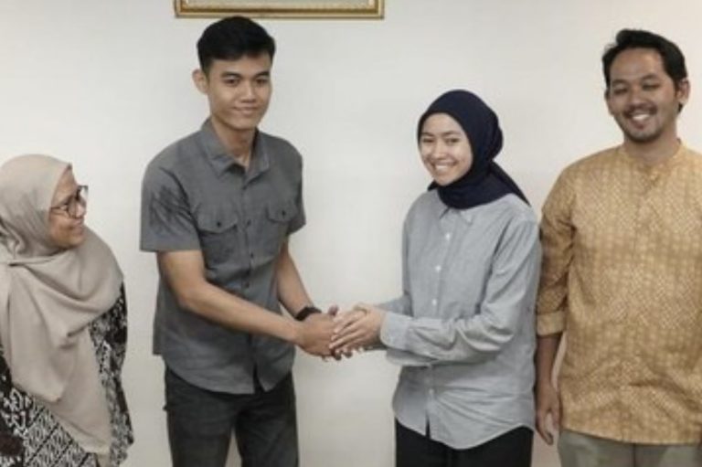 65f82b4f-dfbe-4a16-a051-7bf4498d831d